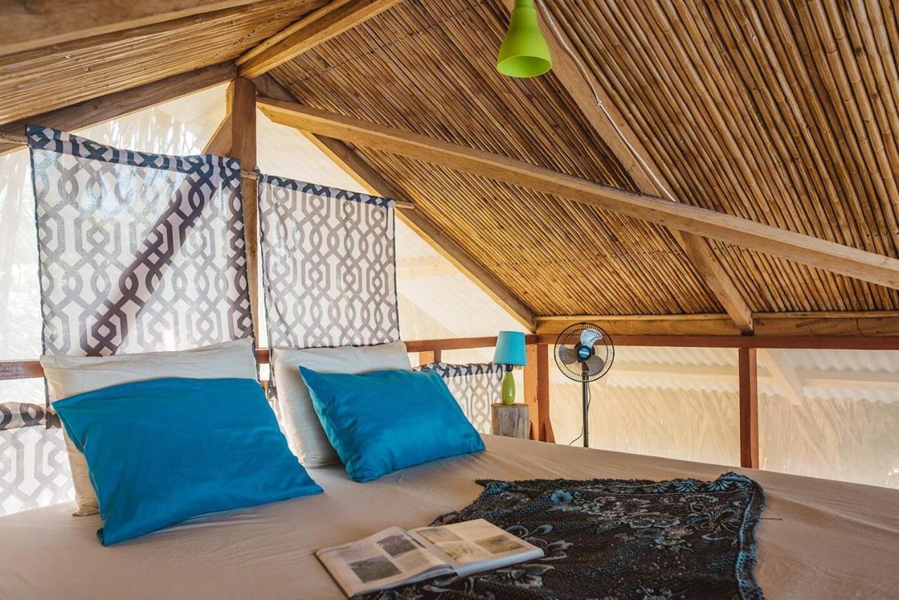 Cocovivo Hotel Bocas Town Bagian luar foto