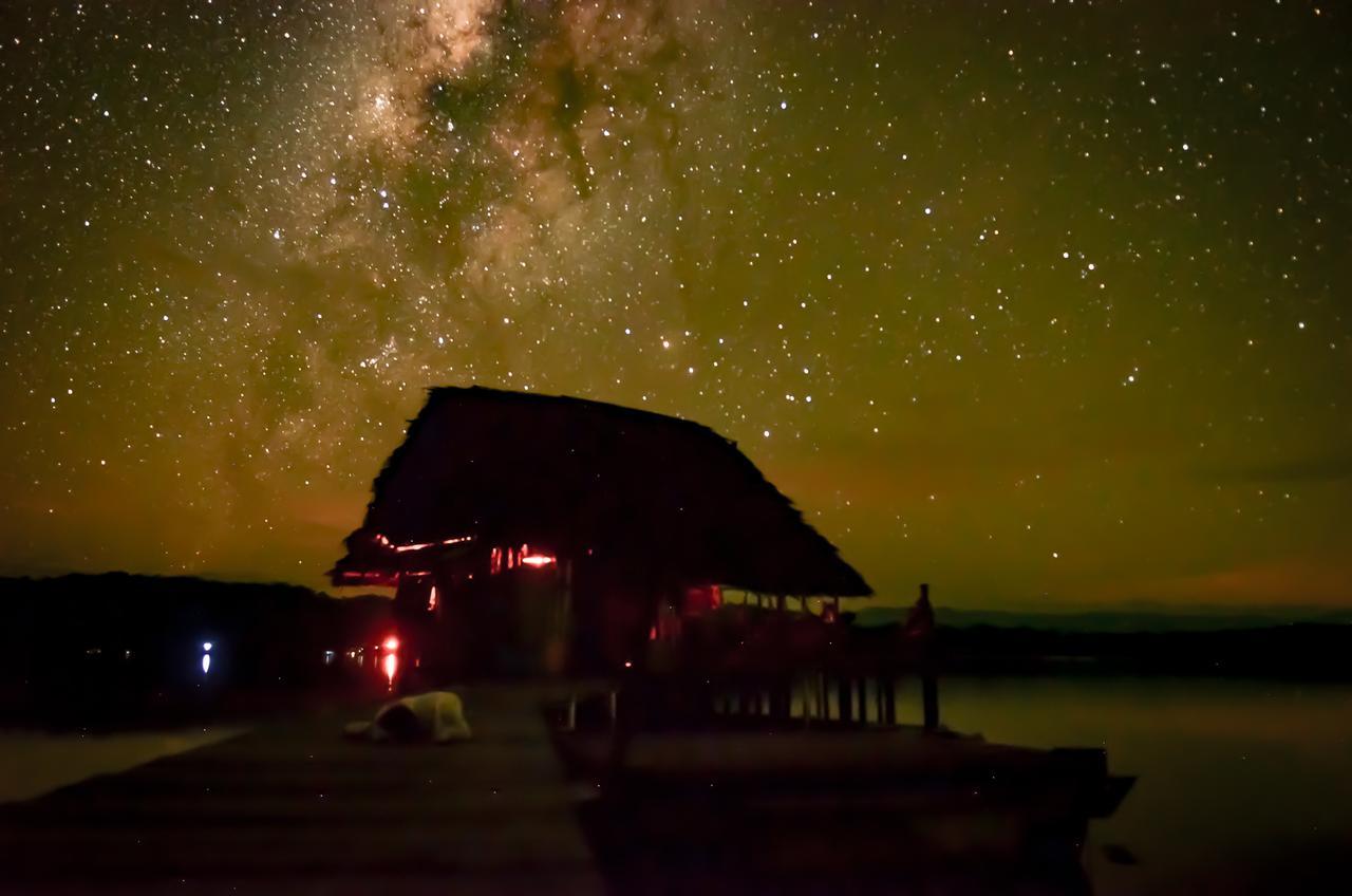 Cocovivo Hotel Bocas Town Bagian luar foto